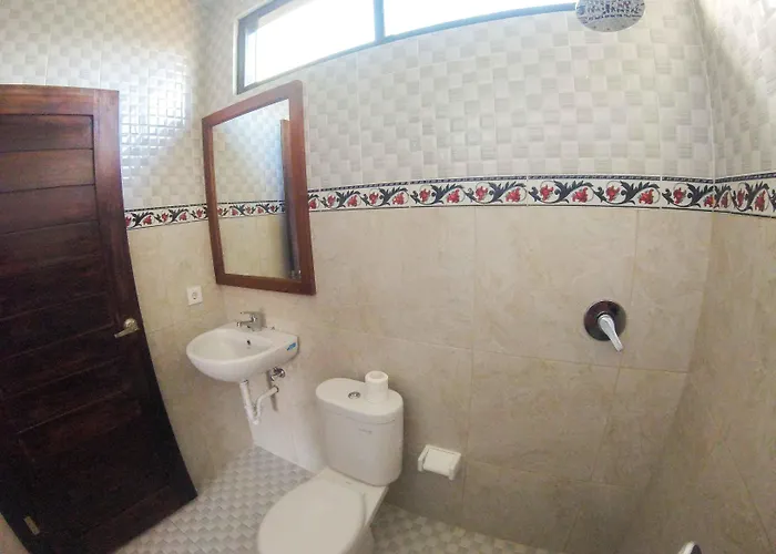 Adi Guest house 3*